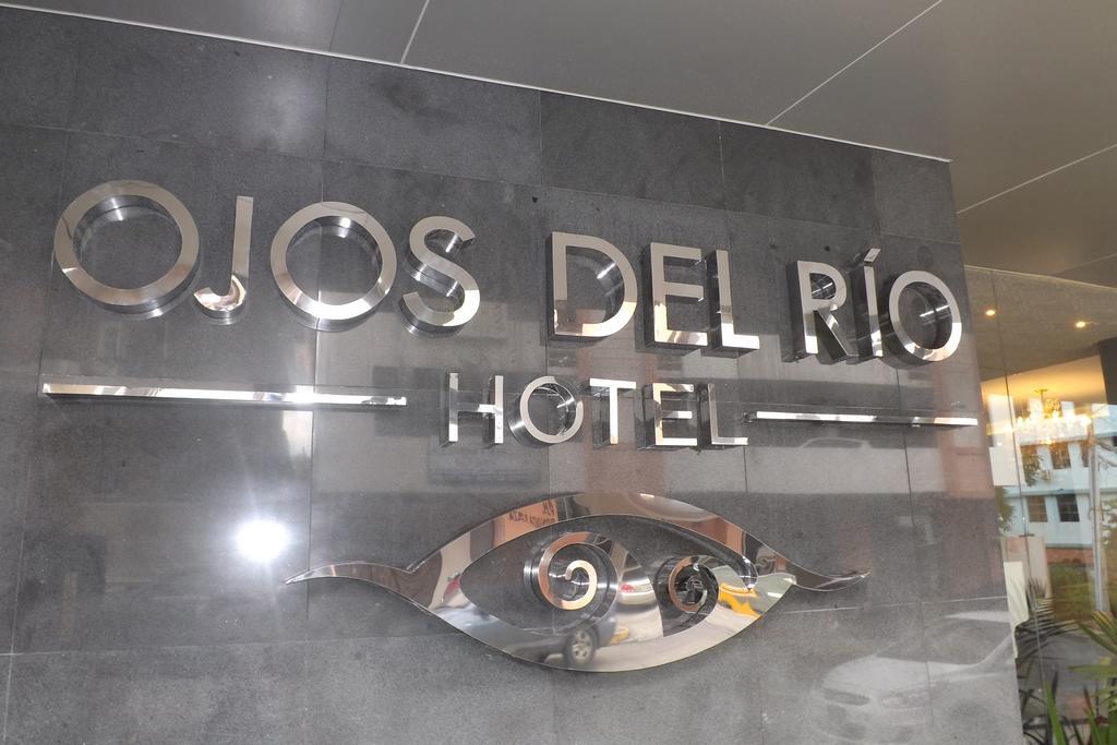 Hotel Ojos Del Rio Panama City Exterior photo